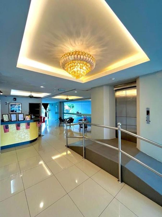 Hotel Zamburger Tengkera Melaka מראה חיצוני תמונה