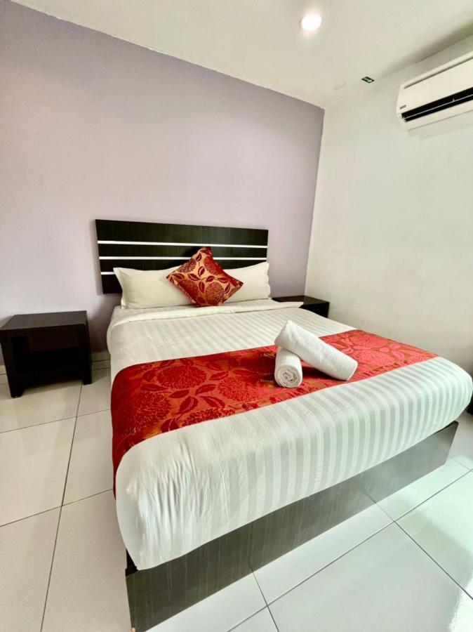 Hotel Zamburger Tengkera Melaka מראה חיצוני תמונה
